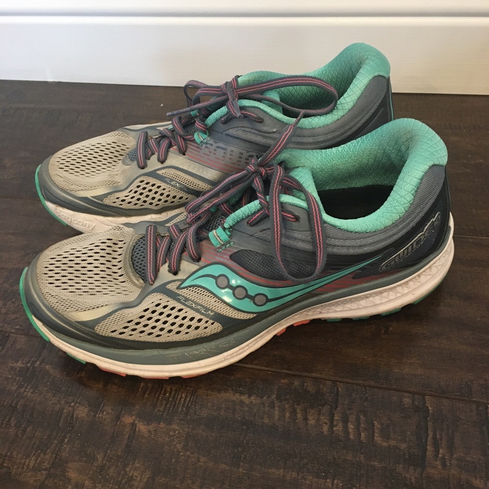 Women's Saucony Guide 10
